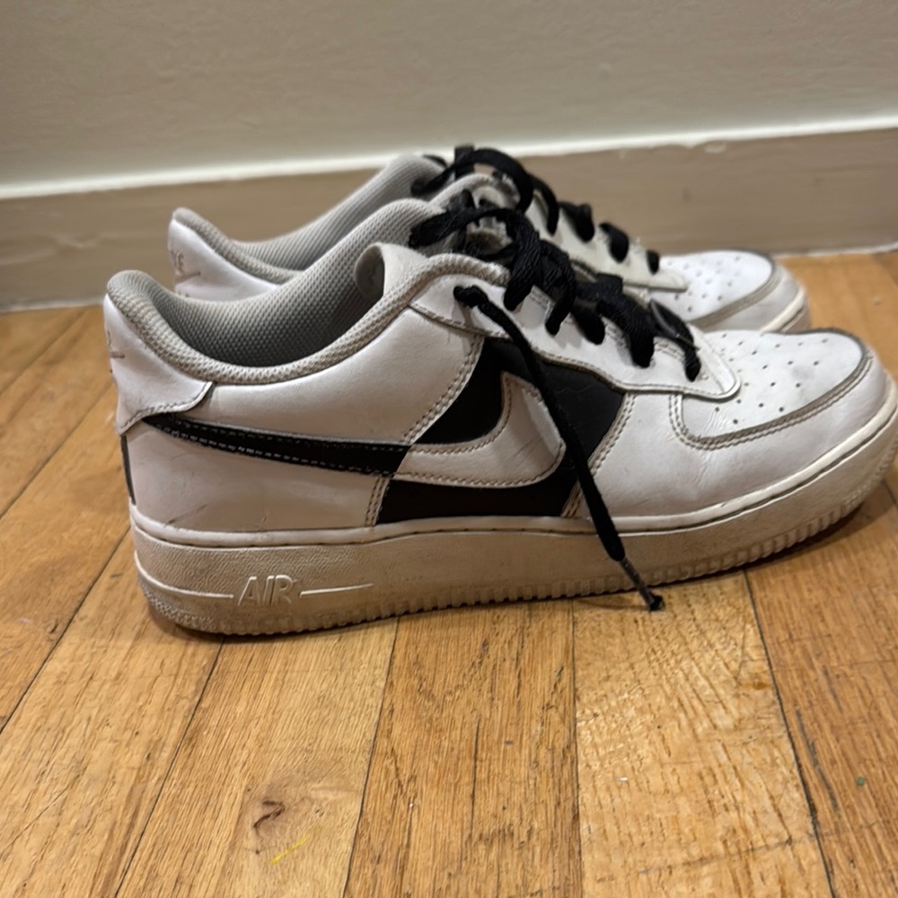 Nike Air White and Black Sneakers